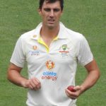 Pat_Cummins_fielding_Ashes_2021_cropped