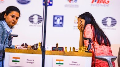 DIVYA-DESHMUKH-WORLD-CUP-CHAMPION