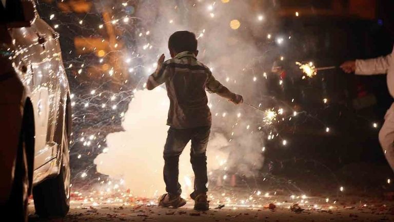 68e4be3f99786-green-firecrackers-071610239-16x9-1