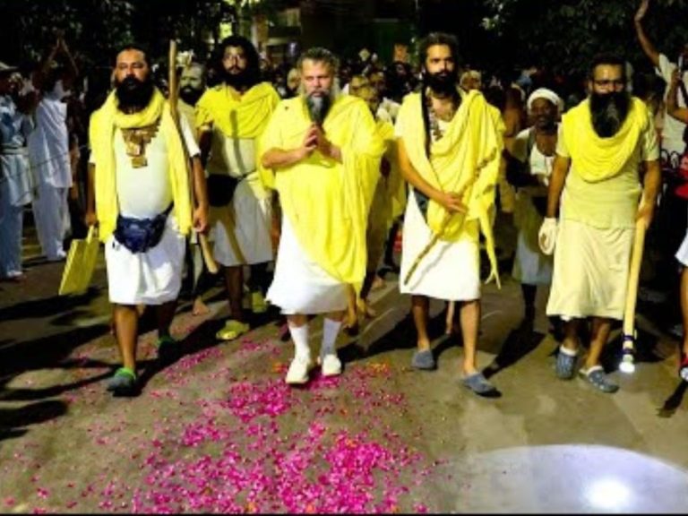 3674803-premanand-maharaj