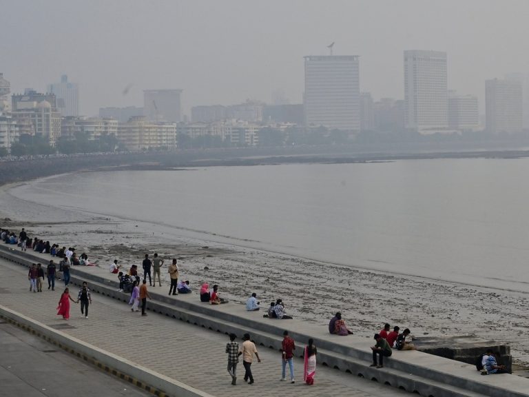 Hazy-Weather-Marine-Drives-0_1732900553637_1732900587477