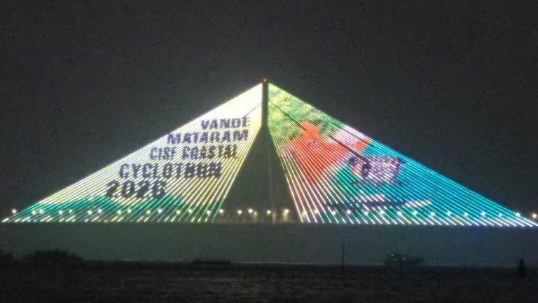 Indias-first-Melody-Road-in-Mumbai